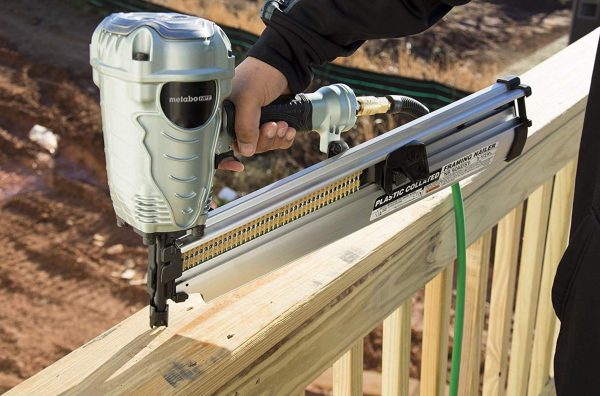 Нейлер Hitachi каркасный