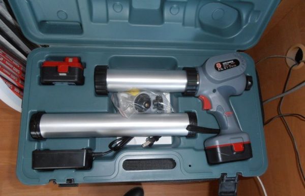 Аккумуляторный пистолет