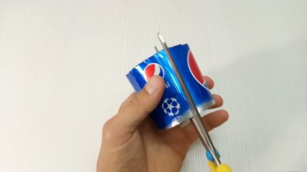 Вырезание конуса из банки