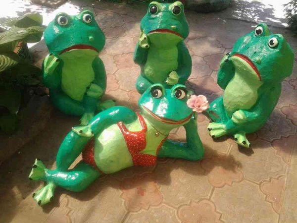 Веселые лягушата