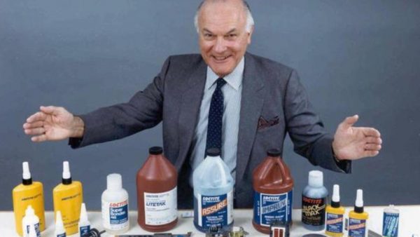 Изобретение суперклея