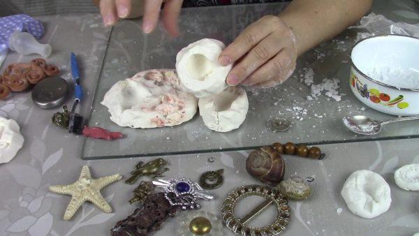 Молды из герметика и крахмала
